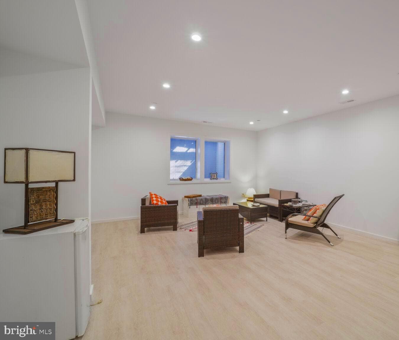 8507 Rayburn Road photo 32