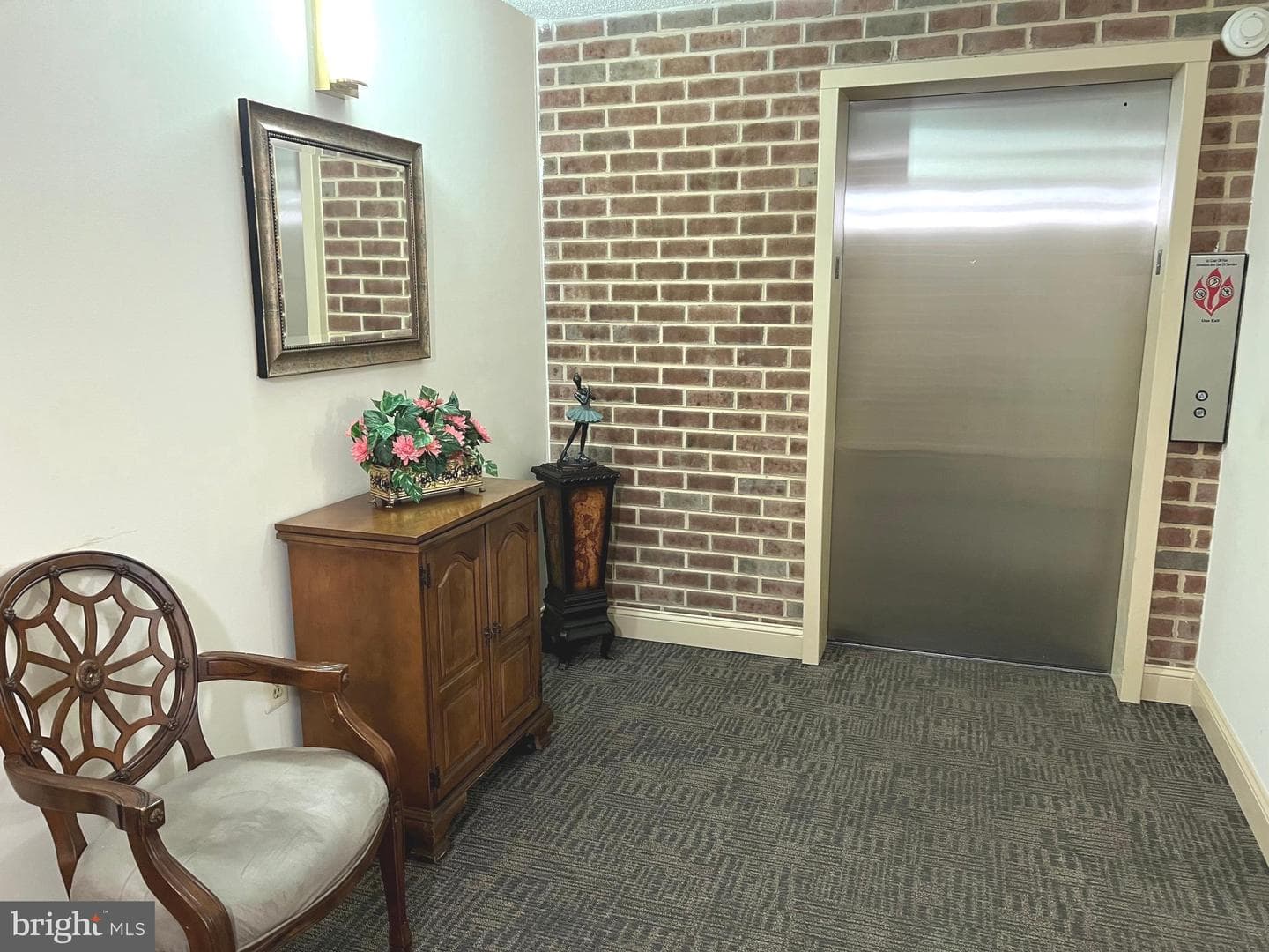 15300 Beaverbrook Court #88-2b photo 4