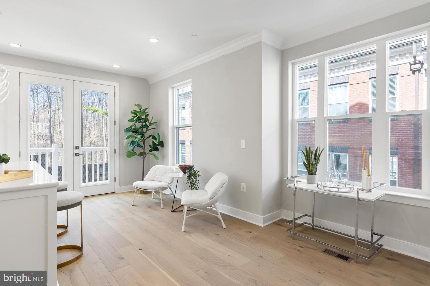 10302 Grosvenor Place photo 15