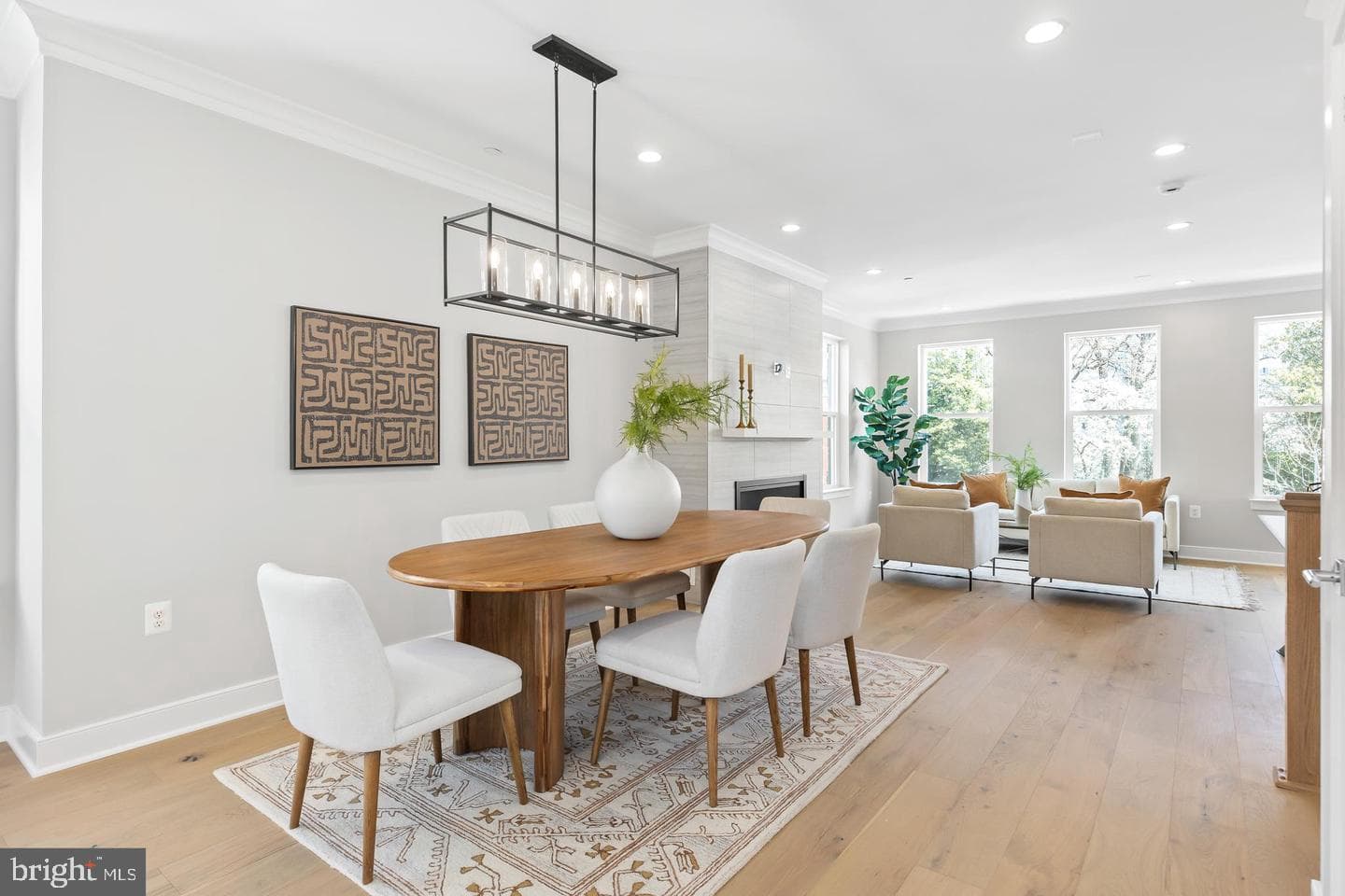 10302 Grosvenor Place photo 16