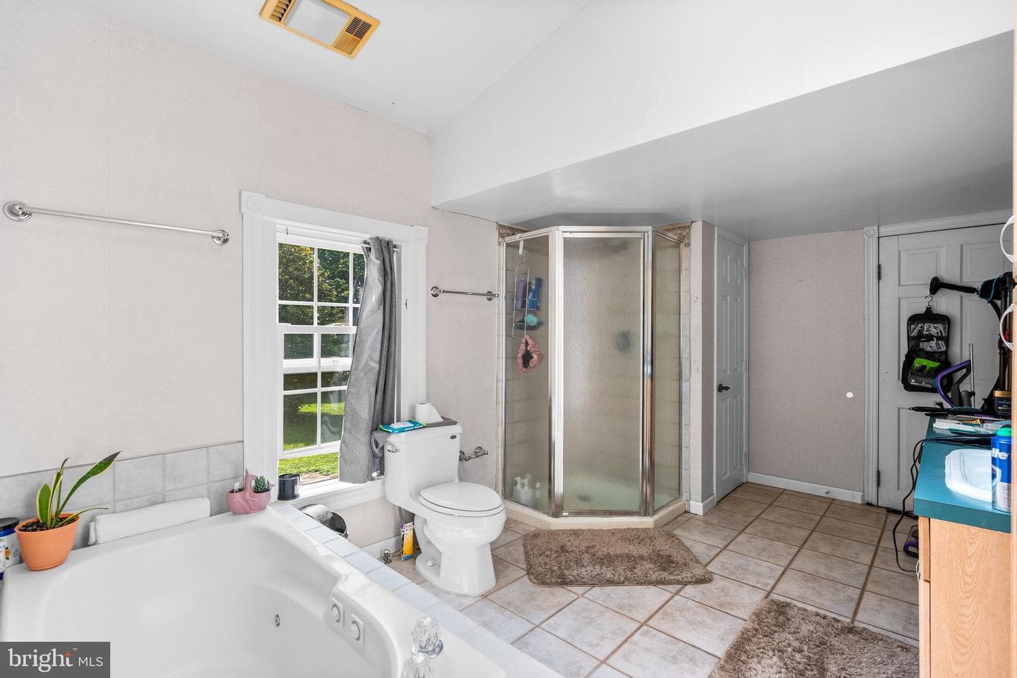 13321 Travilah Rd photo 34