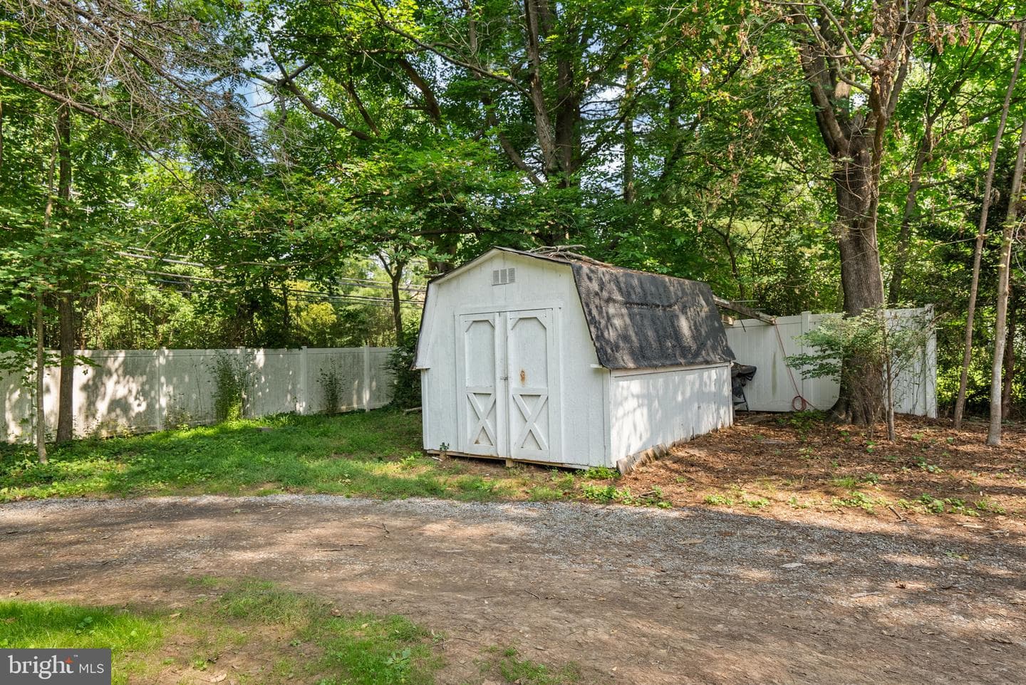 13321 Travilah Rd photo 39