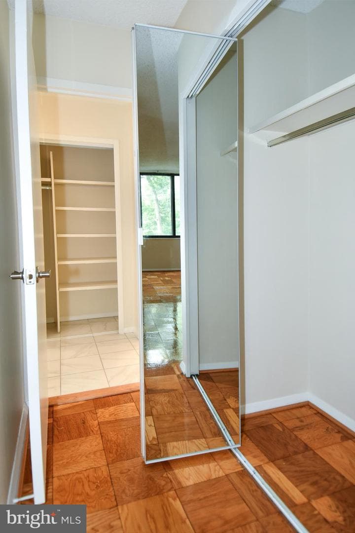 5225 Pooks Hill Road #222n photo 17