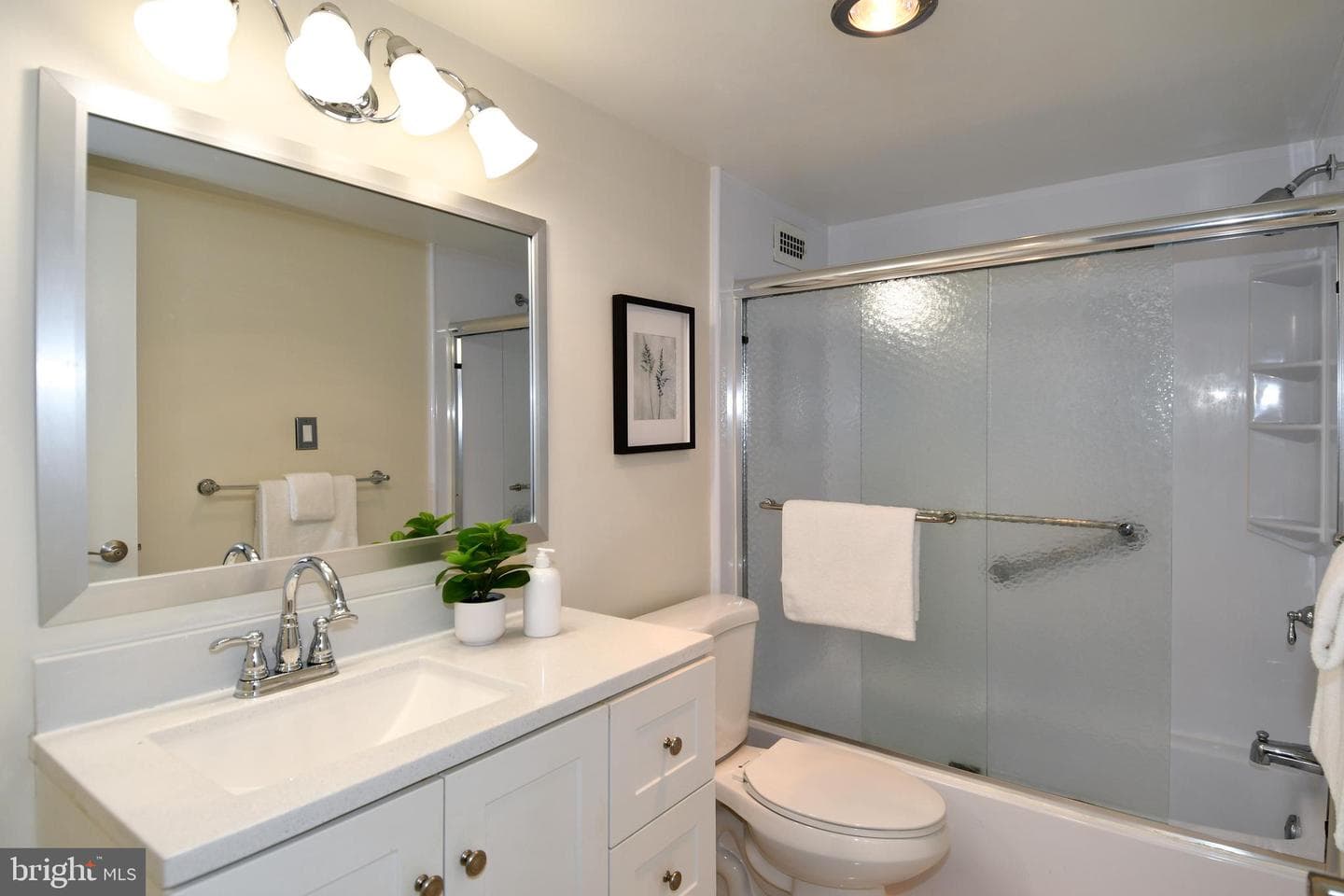 5225 Pooks Hill Road #222n photo 19