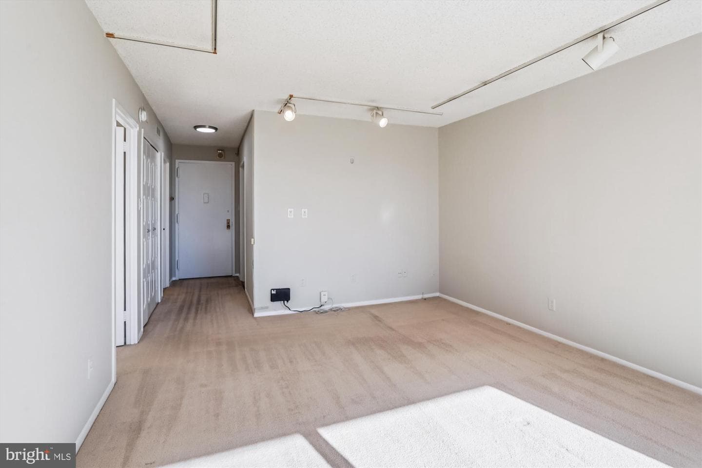 5225 Pooks Hill Road #417n photo 8