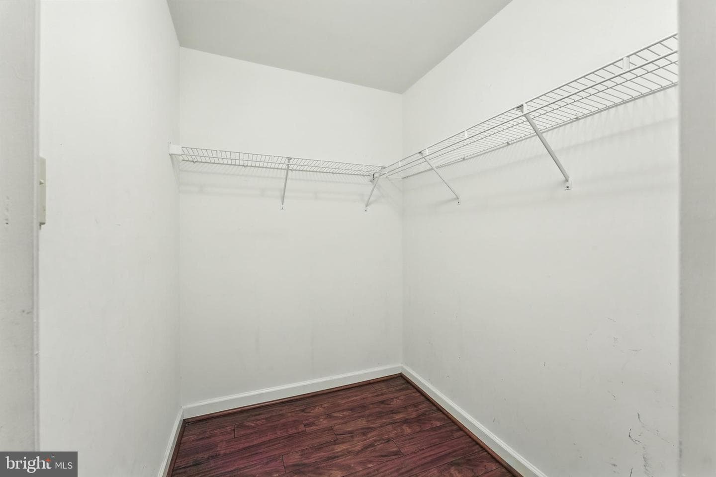 3301 Sir Thomas Drive #6-B-22 photo 11