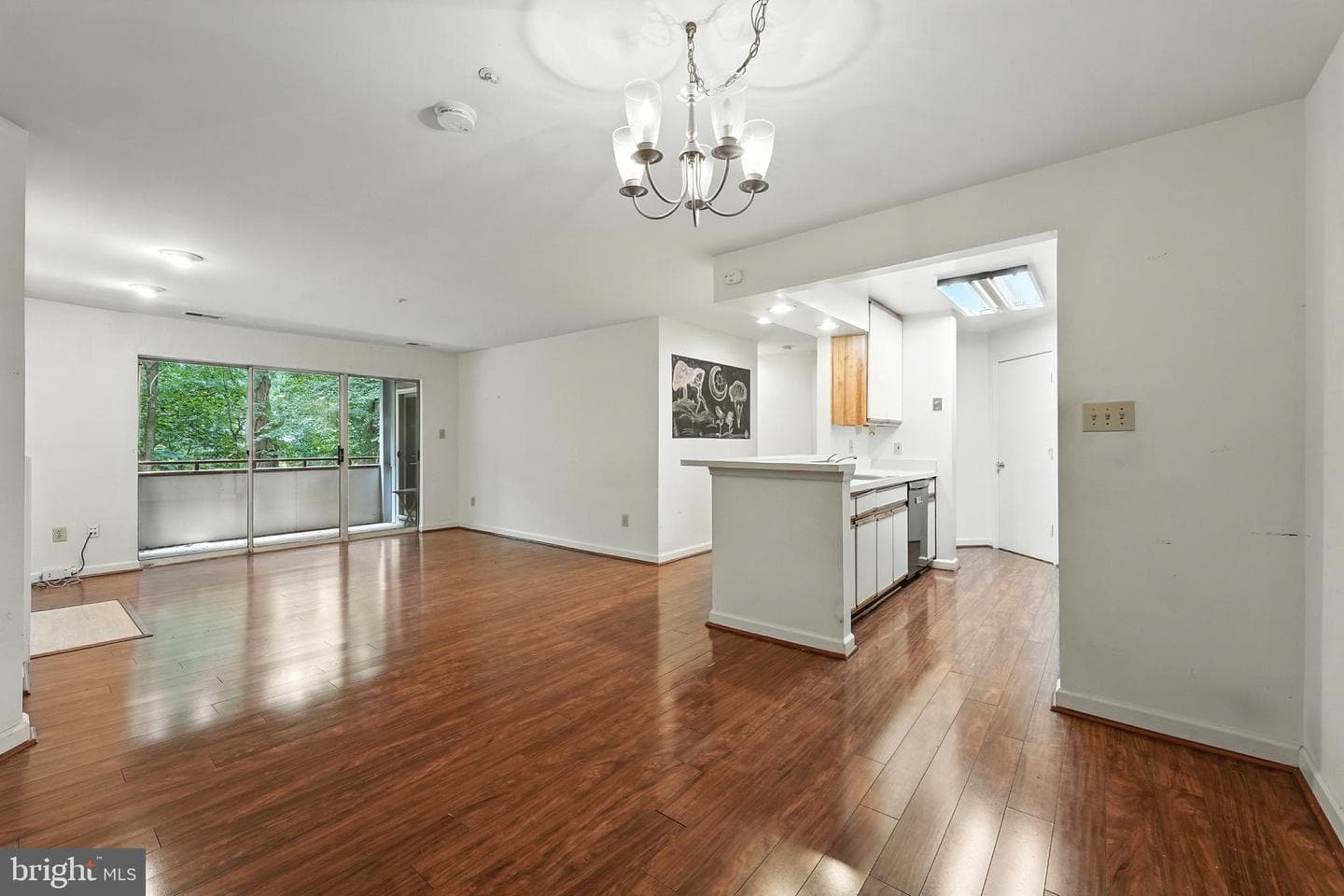 3301 Sir Thomas Drive #6-B-22 photo 15