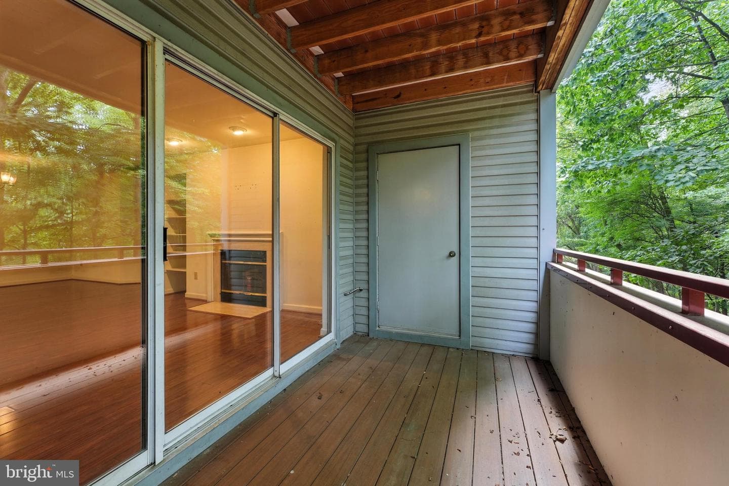3301 Sir Thomas Drive #6-B-22 photo 19