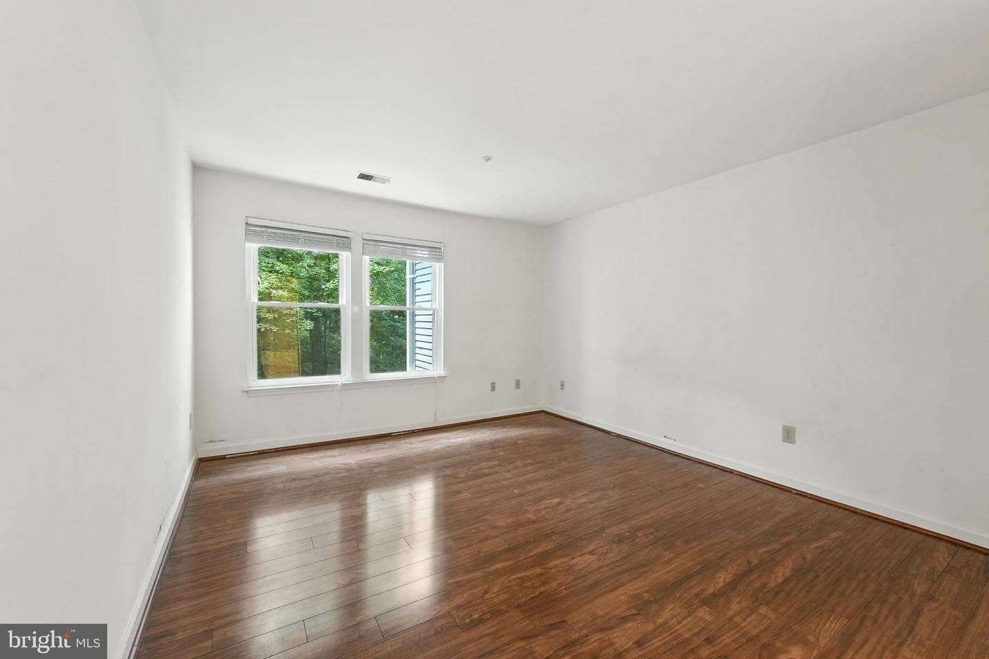 3301 Sir Thomas Drive #6-B-22 photo 25