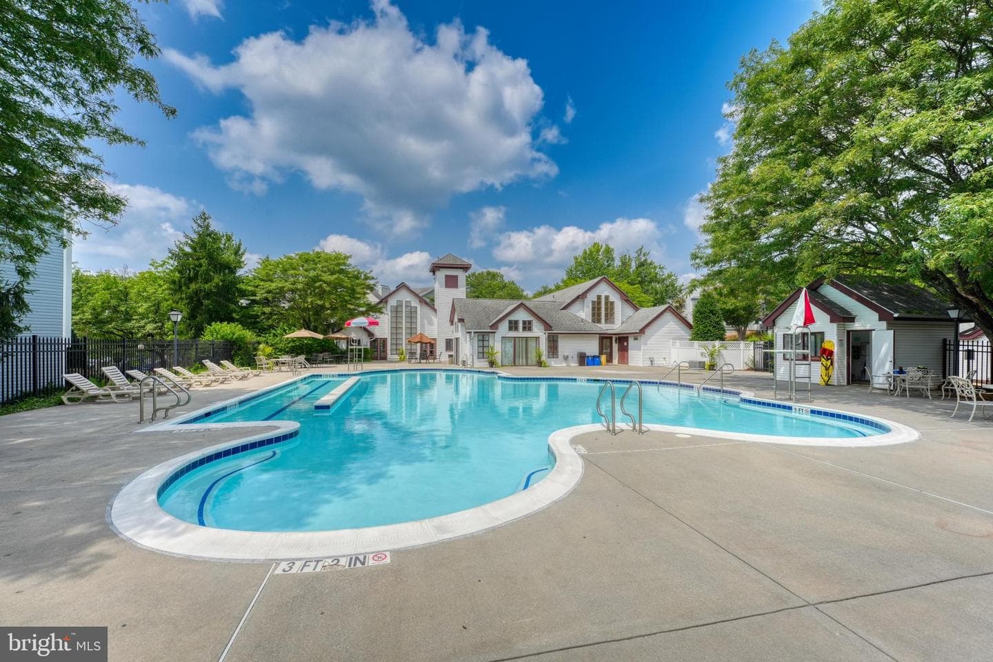 3301 Sir Thomas Drive #6-B-22 photo 36