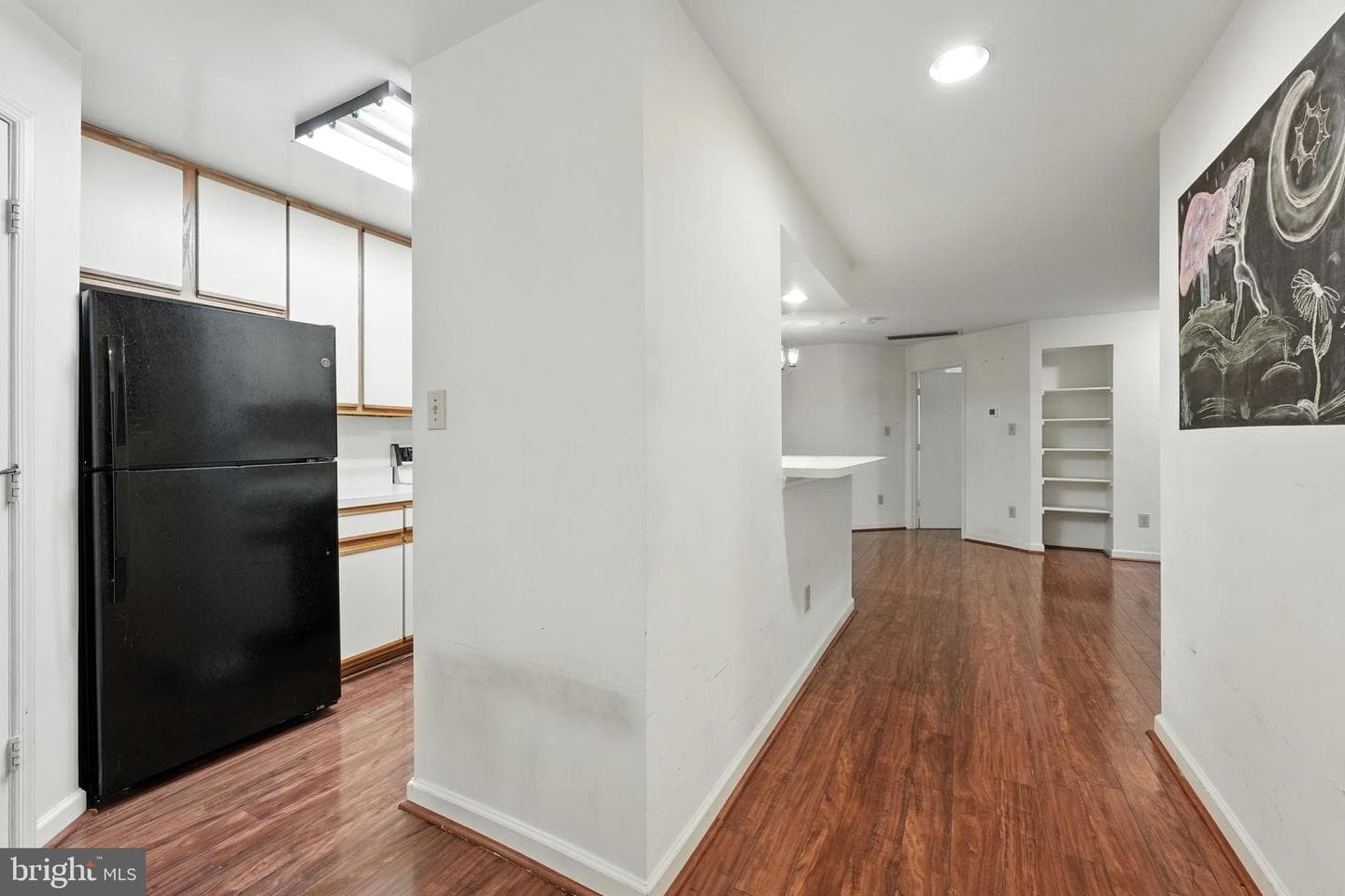 3301 Sir Thomas Drive #6-B-22 photo 4