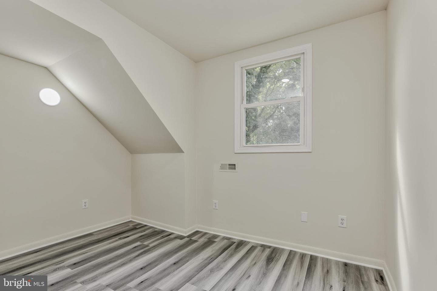 12802 Leahy Drive photo 24