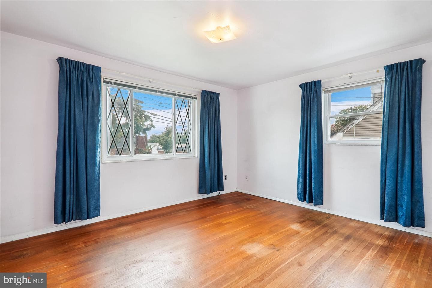 9507 Adelphi Road photo 19