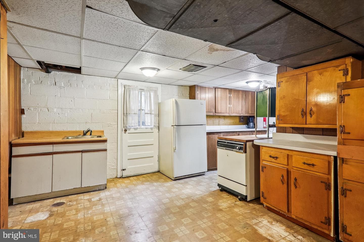 9507 Adelphi Road photo 35