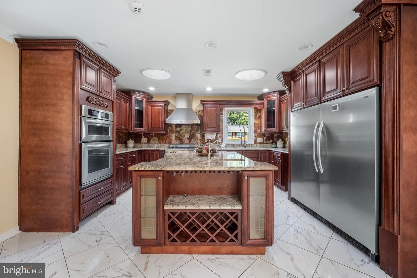 4104 Tulare Drive photo 10