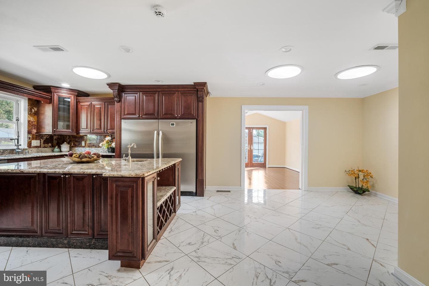 4104 Tulare Drive photo 12