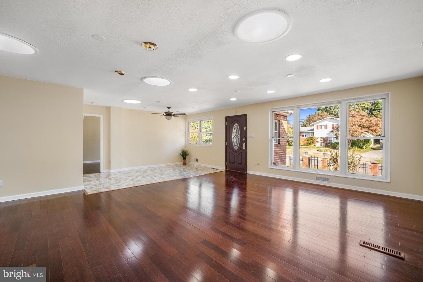 4104 Tulare Drive photo 7