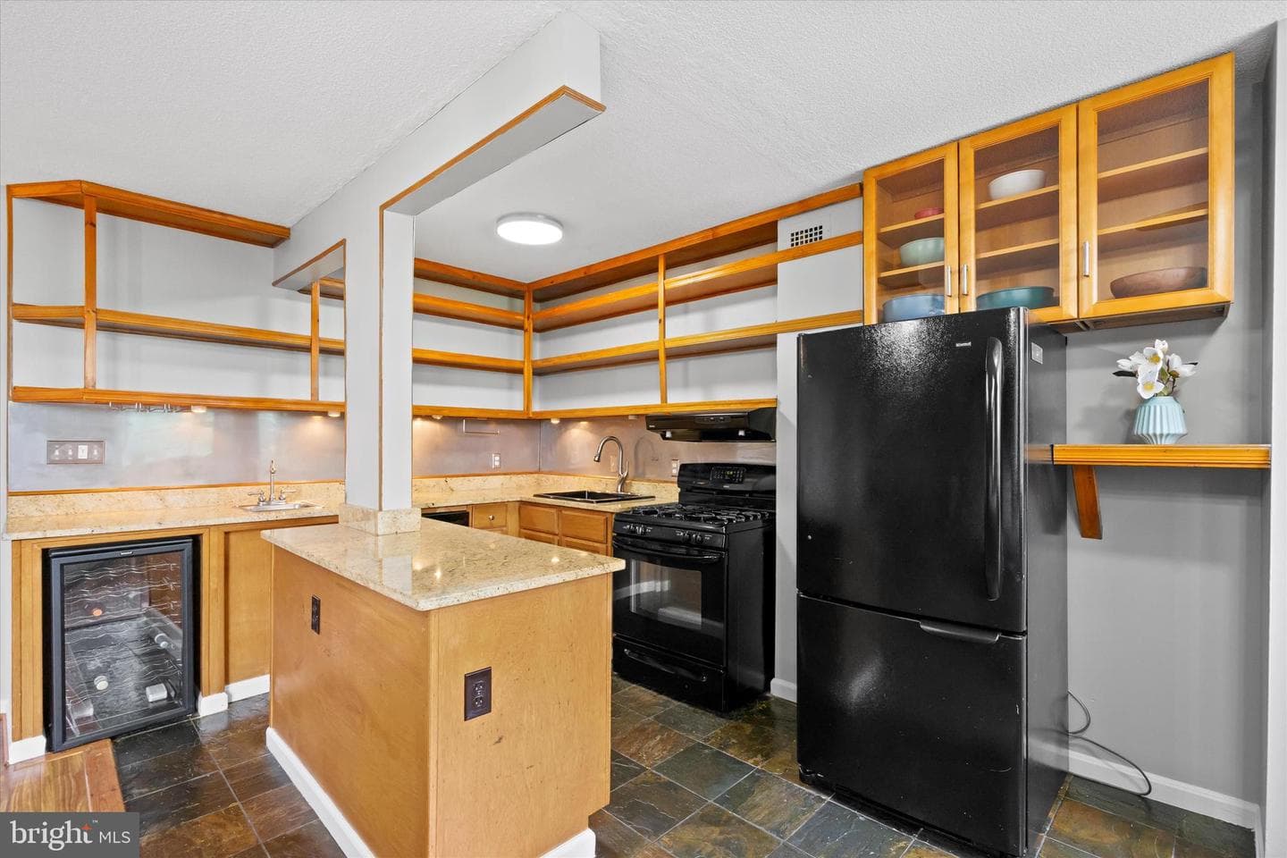4242 East West Highway #406 photo 4