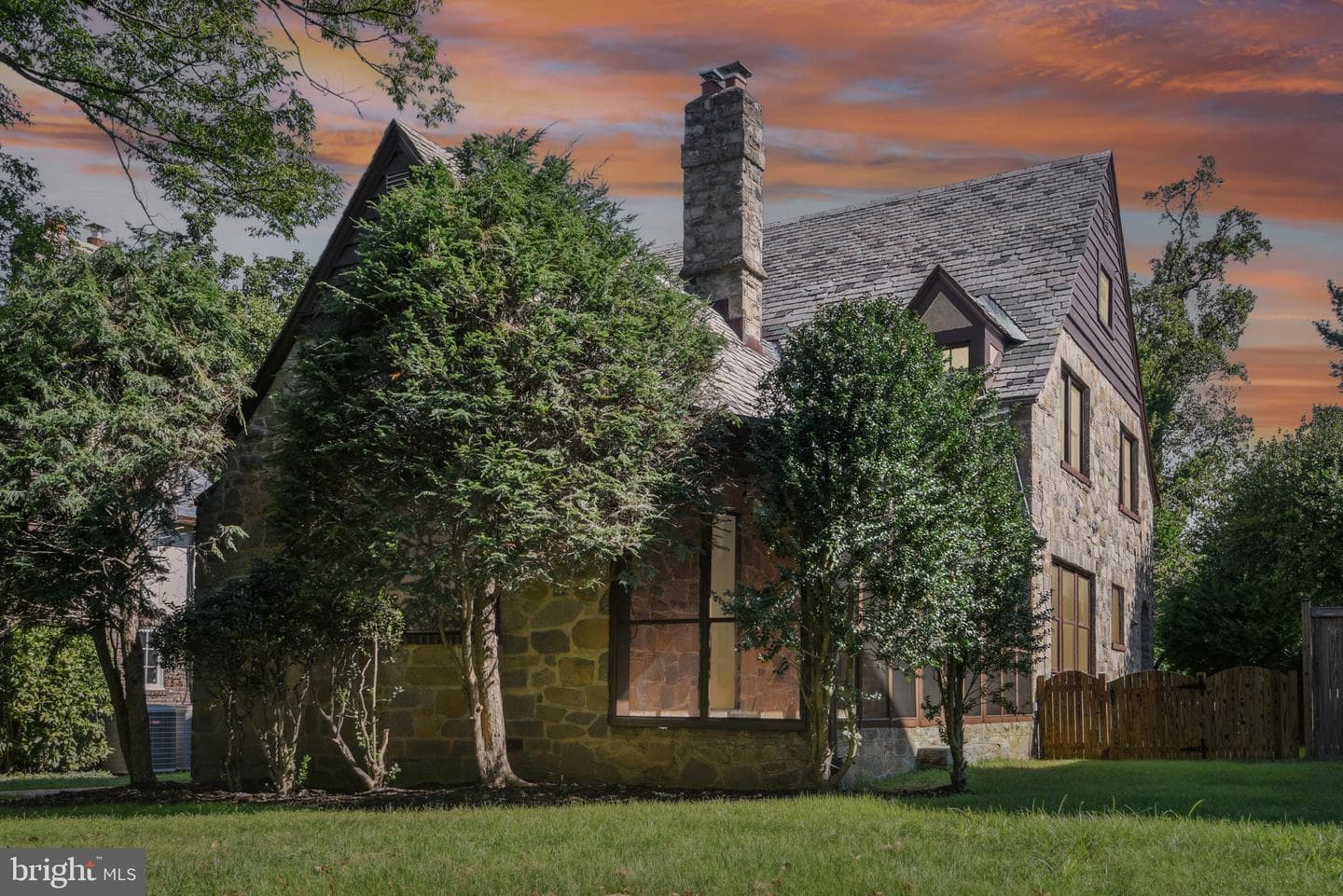 105 Summerfield Road photo 51
