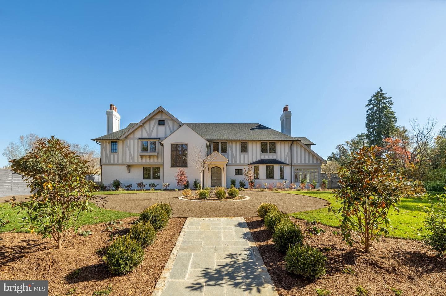 7611 Fairfax Road, Bethesda