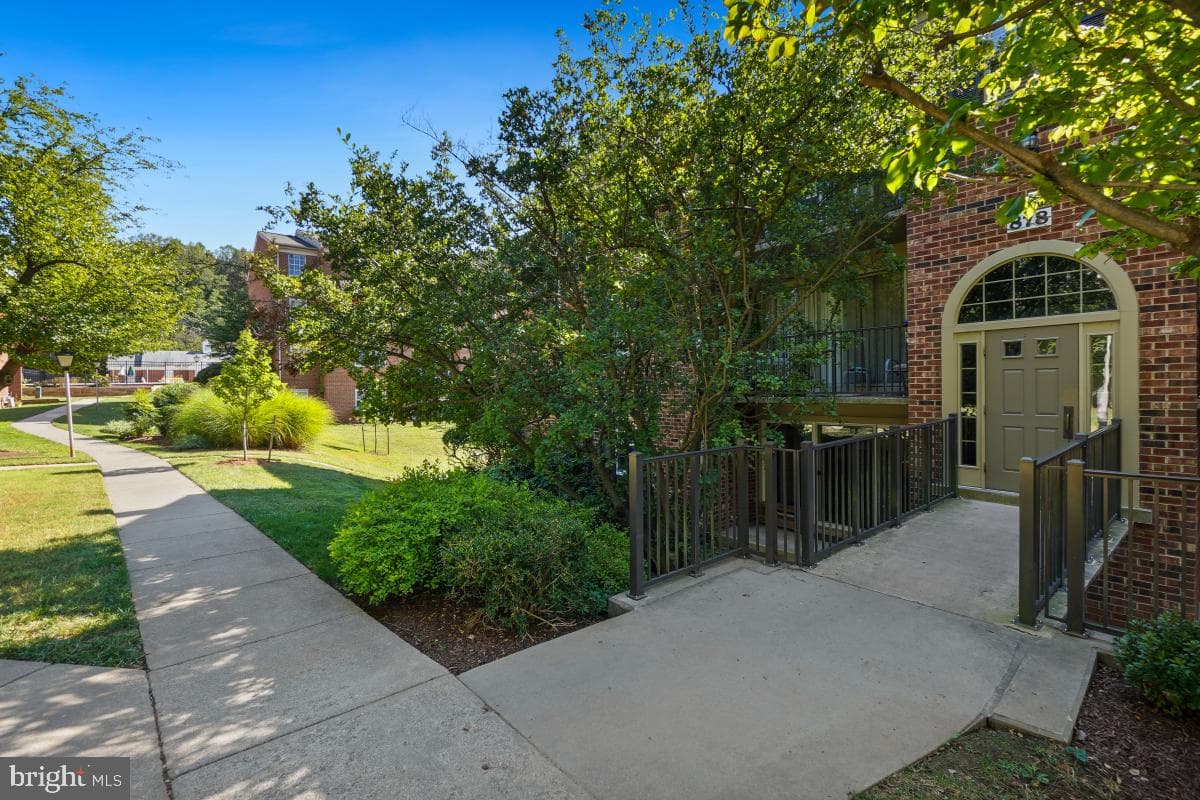 878 College Parkway #101 photo 30