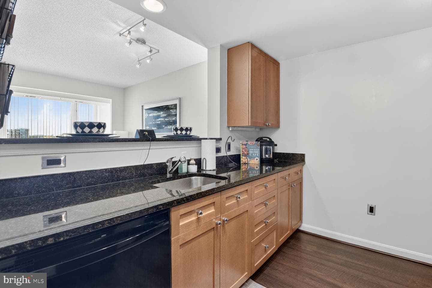 930 Wayne Avenue #907 photo 14