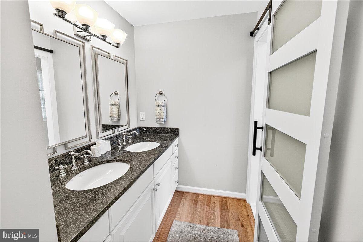 21800 Glendalough Road photo 45