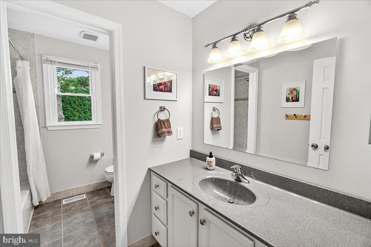 21800 Glendalough Road photo 53