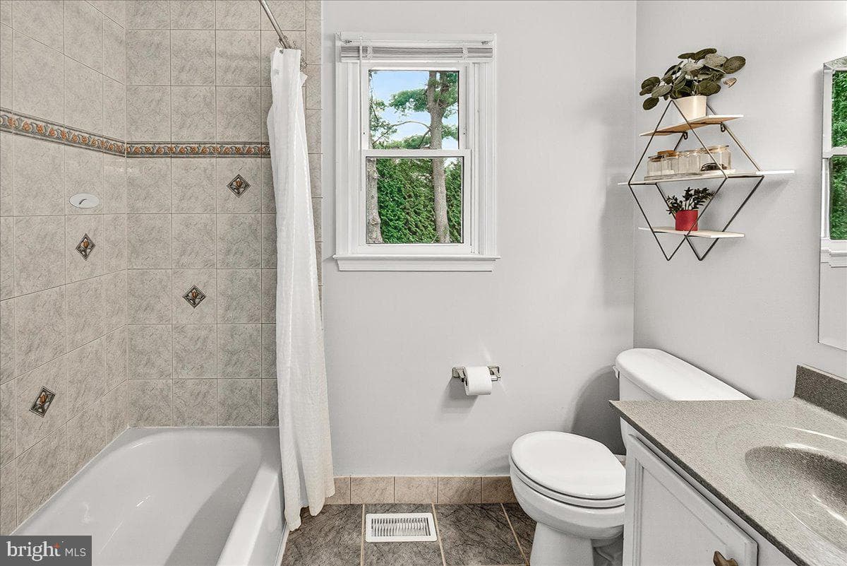 21800 Glendalough Road photo 54