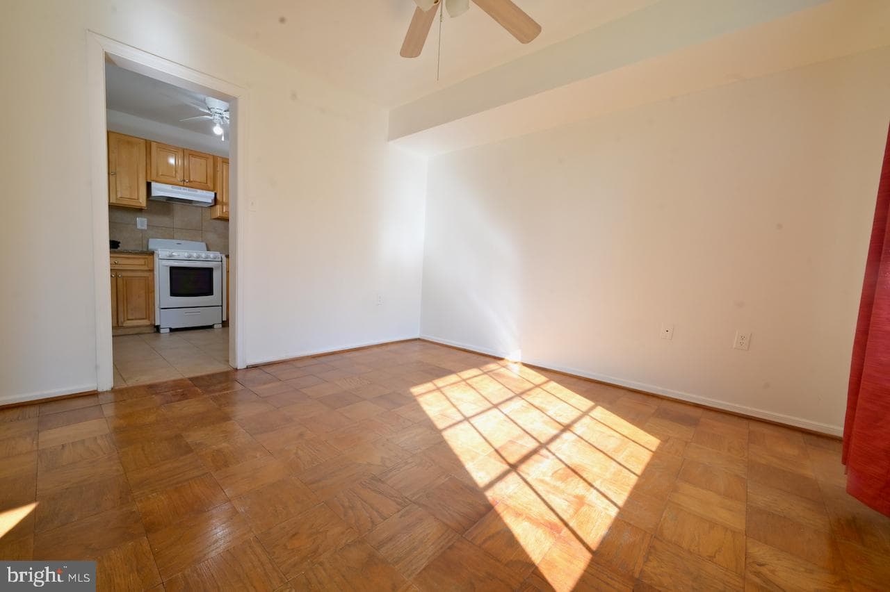656 Azalea Drive #4-656 photo 5