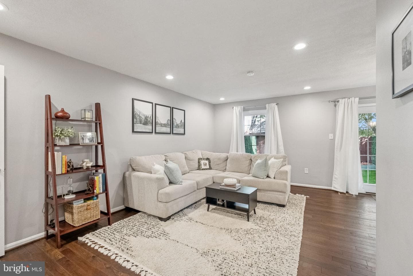 7 Cornerwood Court photo 4