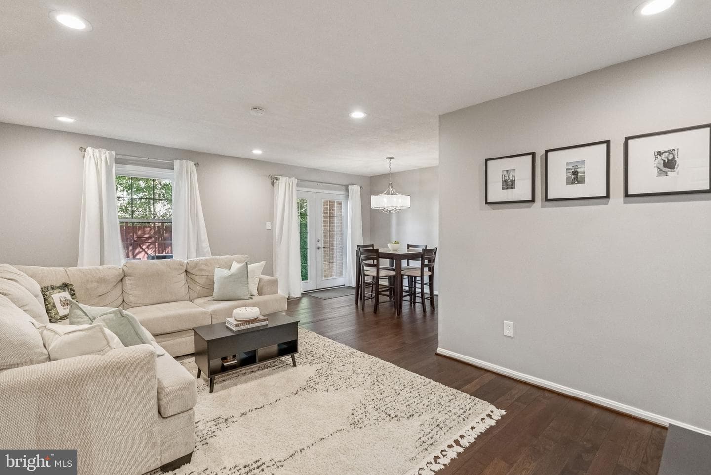 7 Cornerwood Court photo 5