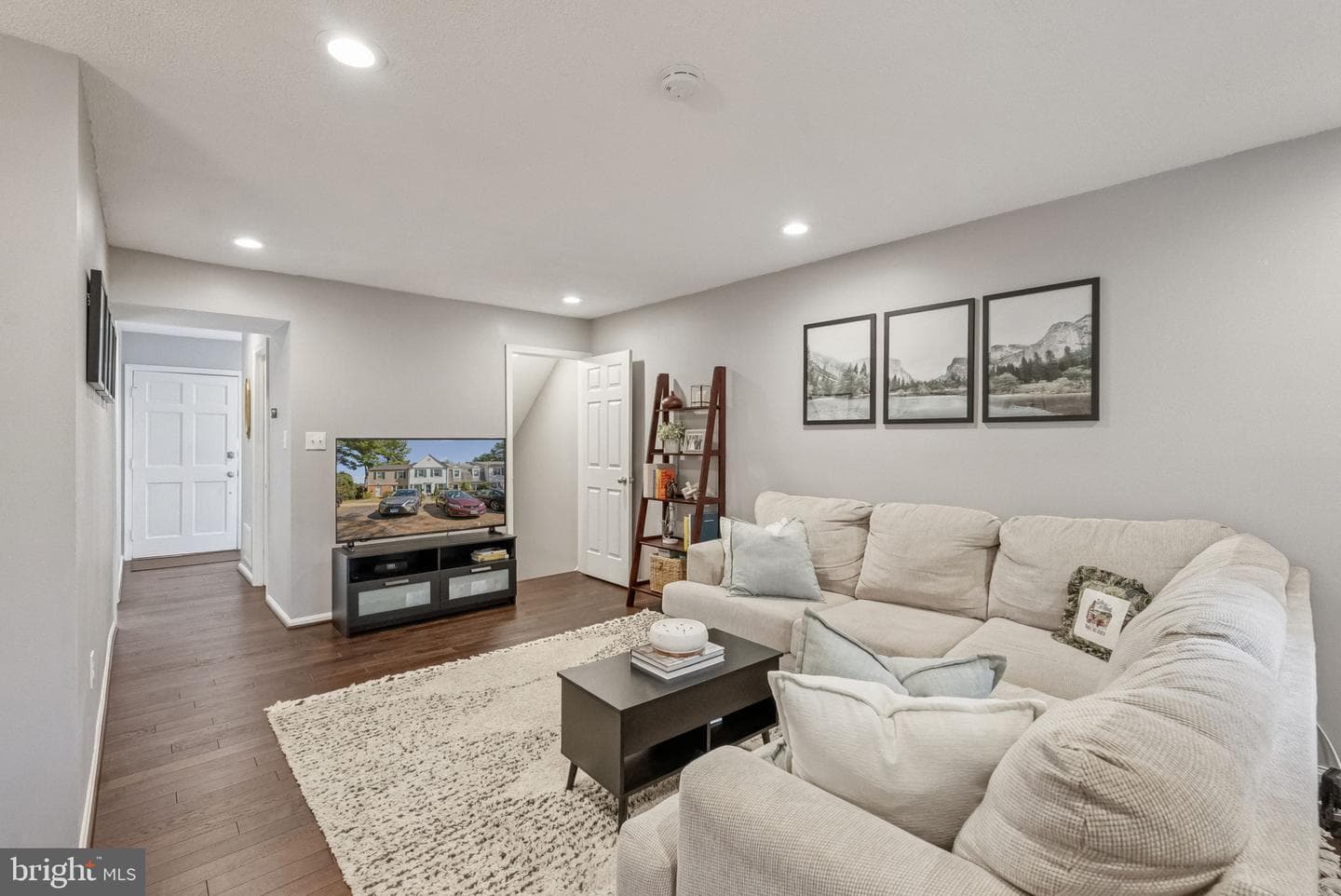 7 Cornerwood Court photo 6