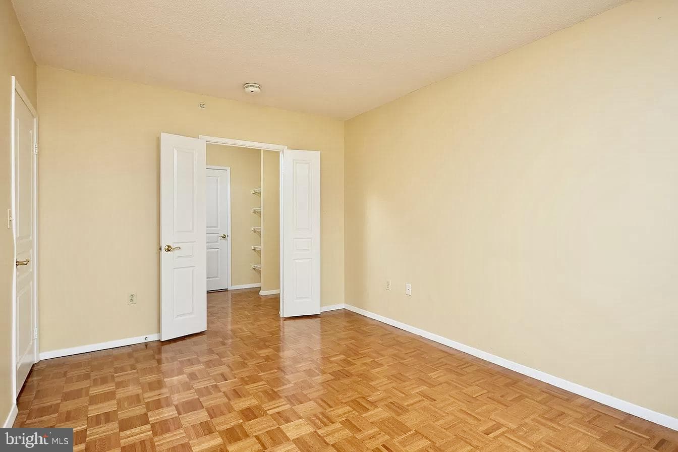 7111 Woodmont Avenue #103 photo 8