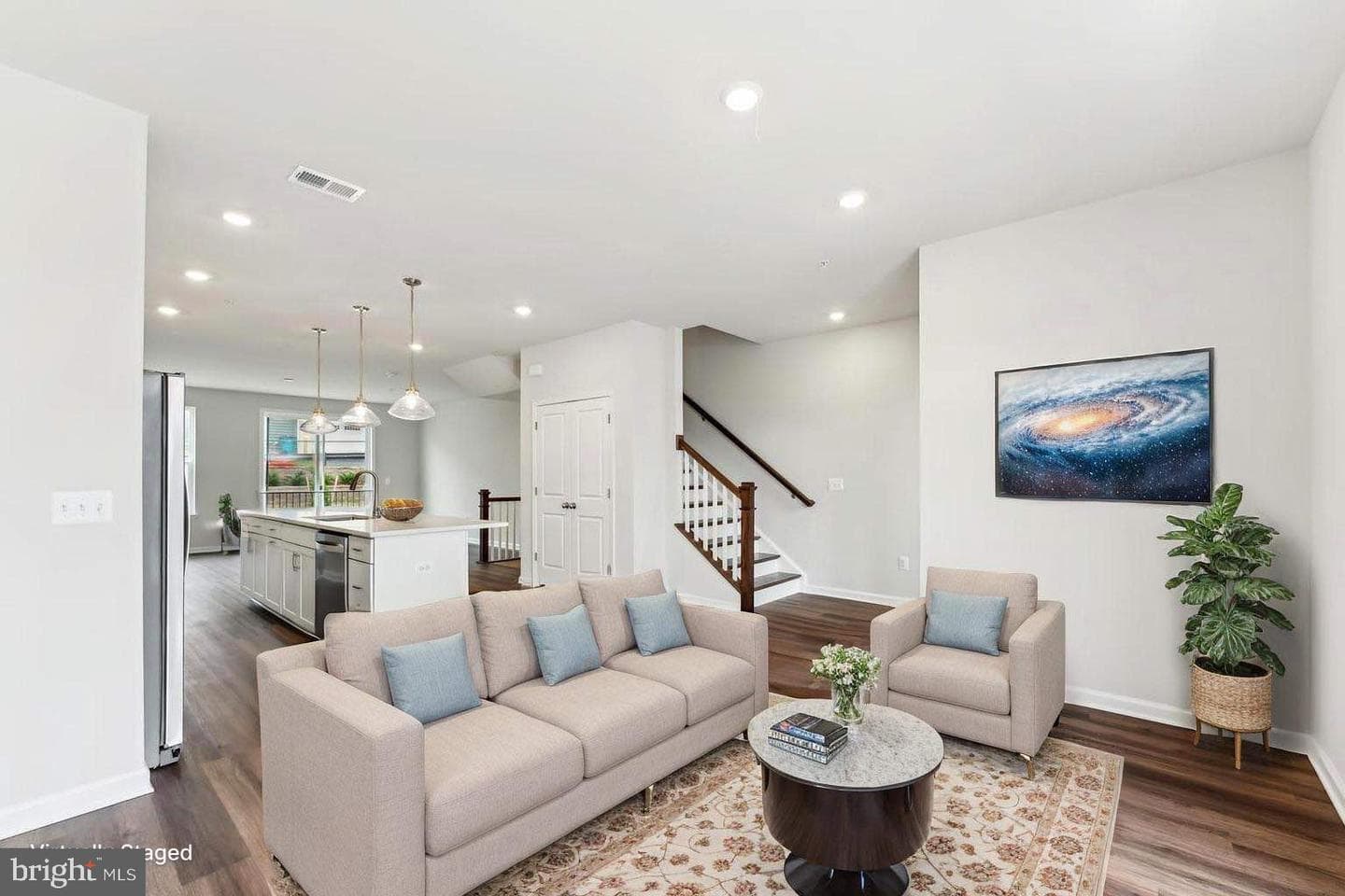 26476 Sir Jamie Terrace photo 3