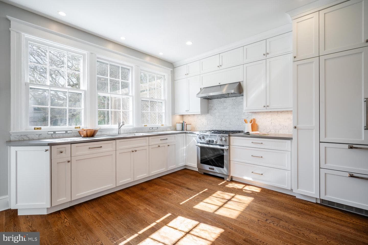 28 W Irving Street photo 16