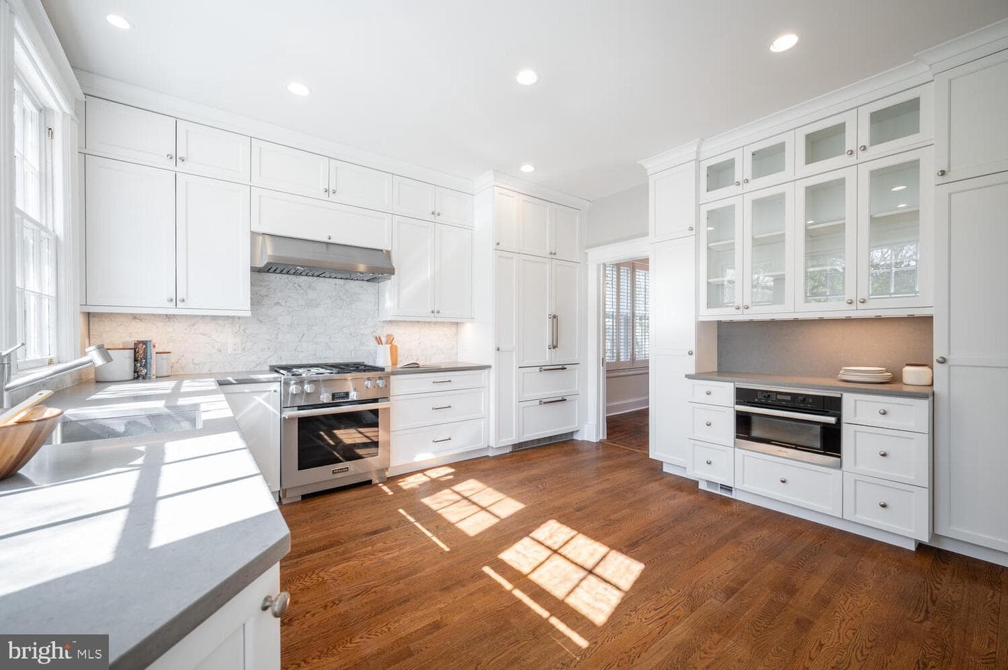 28 W Irving Street photo 18