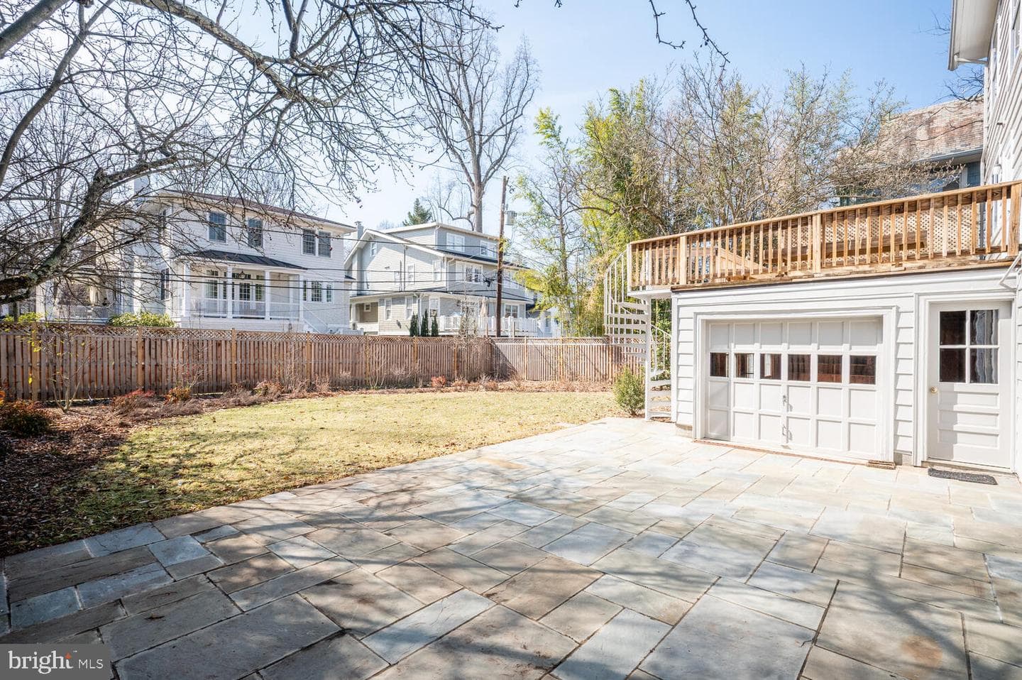 28 W Irving Street photo 3