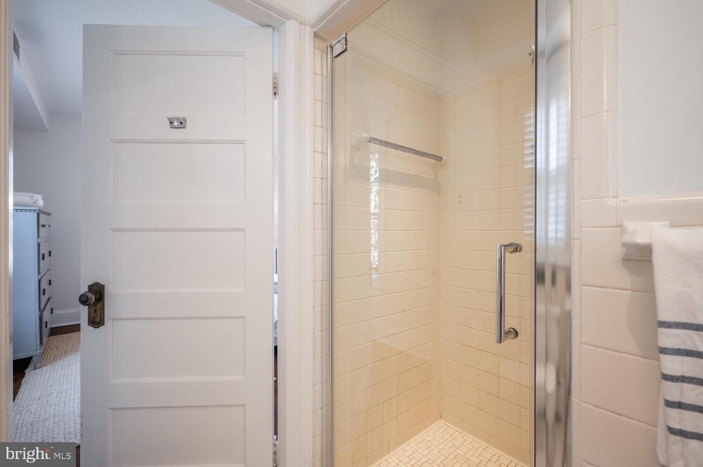 28 W Irving Street photo 31