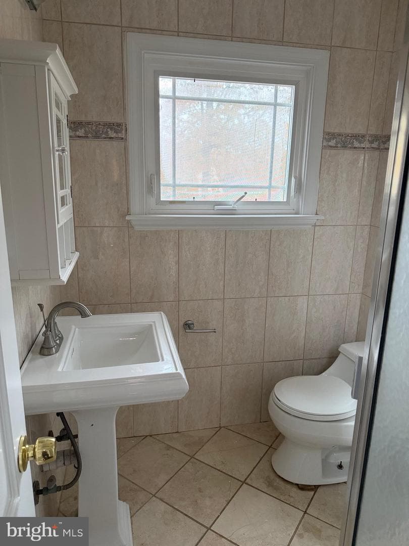 13113 Ardennes Avenue photo 14