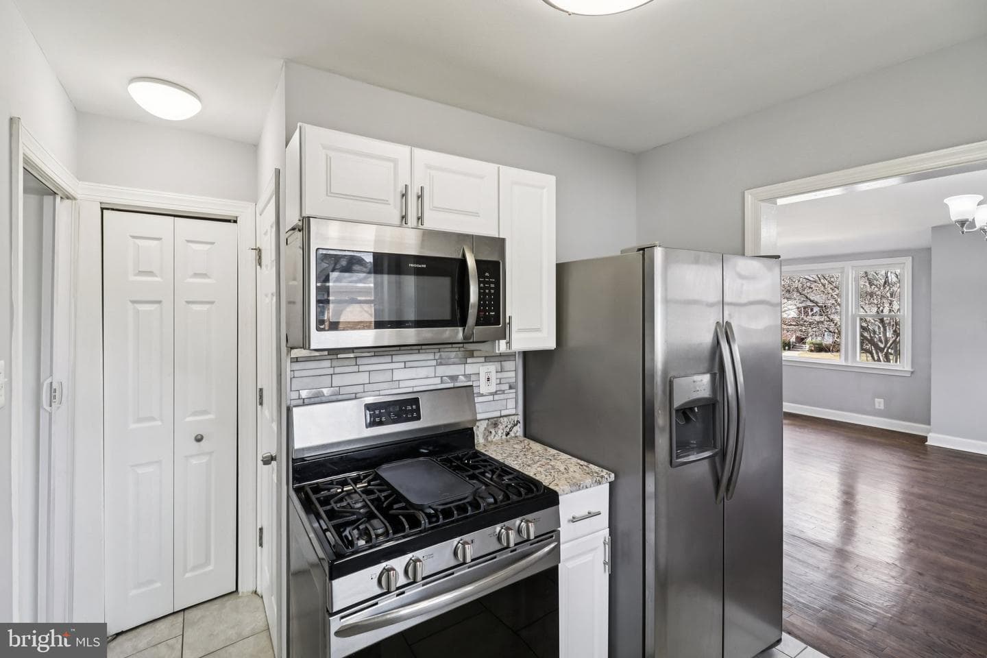 11515 Orebaugh Avenue photo 15