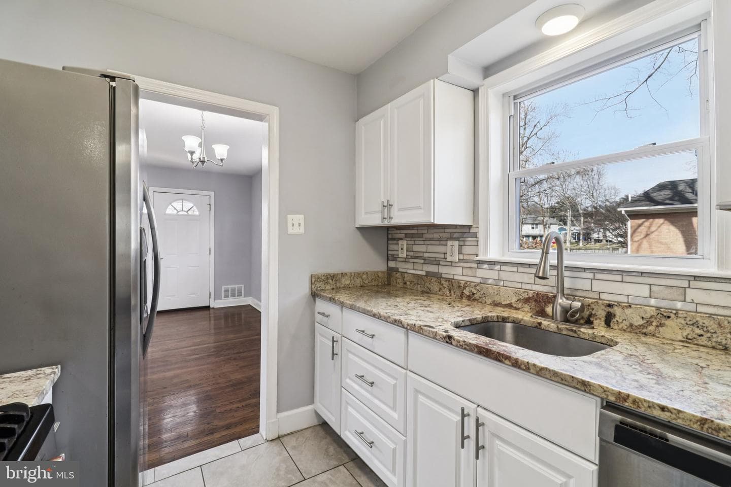 11515 Orebaugh Avenue photo 16