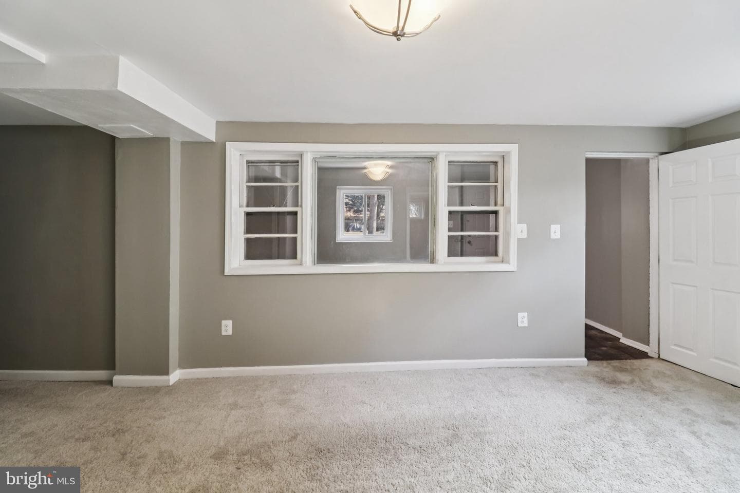 11515 Orebaugh Avenue photo 35