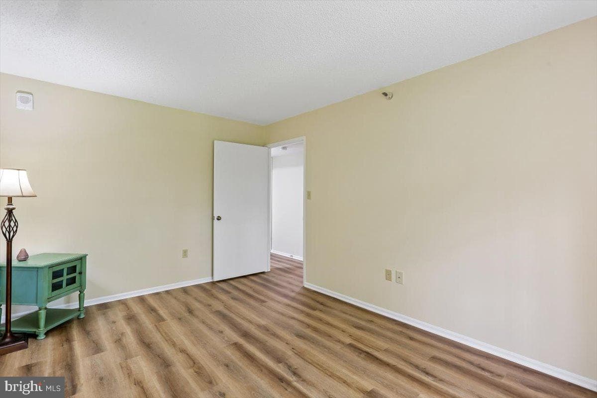 15101 Interlachen Drive #1-614 photo 25