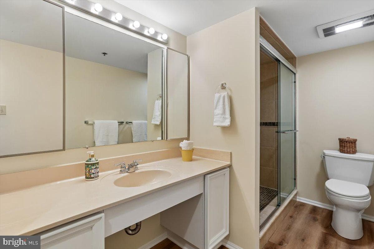 15101 Interlachen Drive #1-614 photo 26