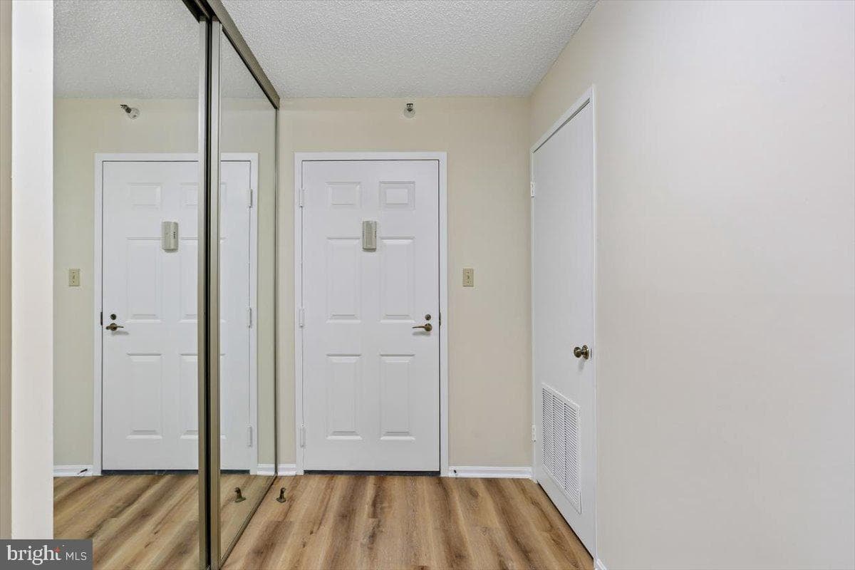 15101 Interlachen Drive #1-614 photo 6