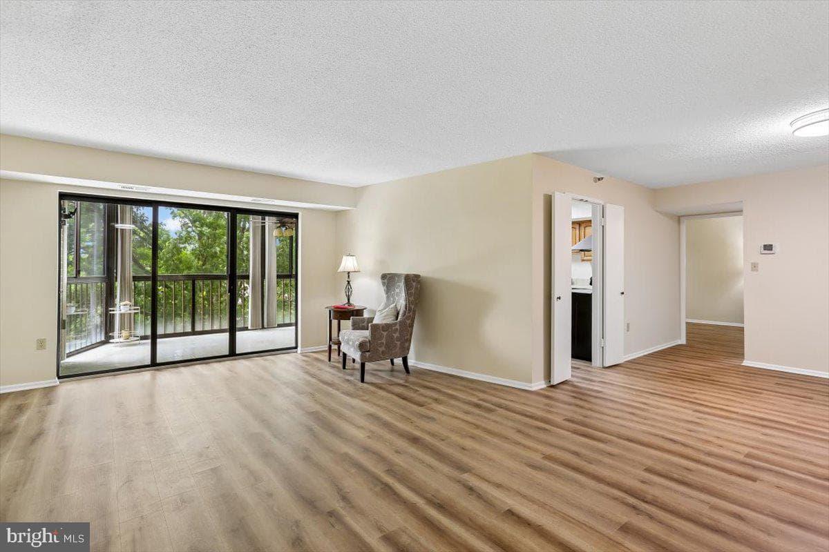 15101 Interlachen Drive #1-614 photo 7