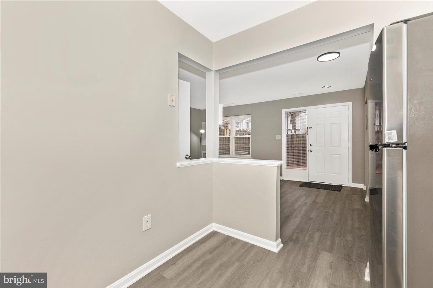 2861 Shepperton Terrace photo 17