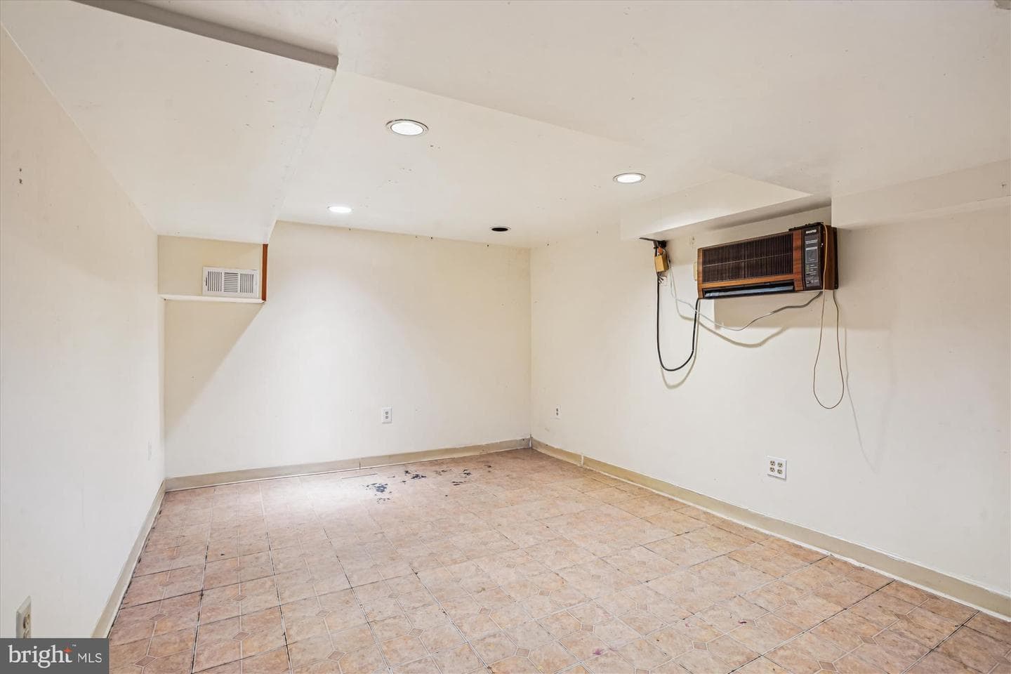 7918 Long Branch Parkway photo 7