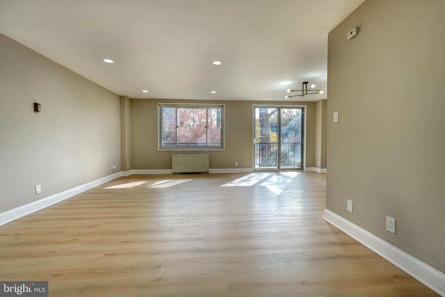 1900 Lyttonsville Road #211, Silver Spring